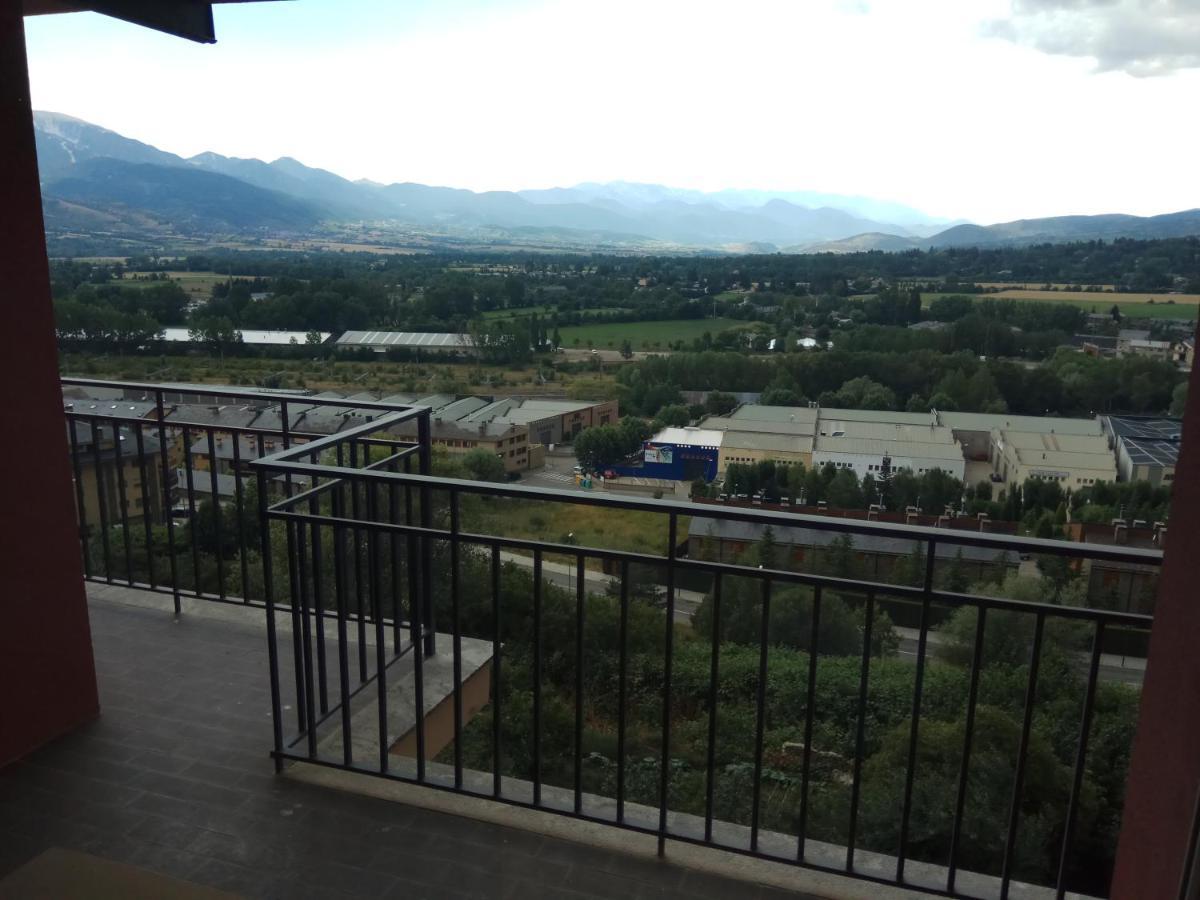 Apartamento Mirador Del Cadi Daire Puigcerdà Dış mekan fotoğraf